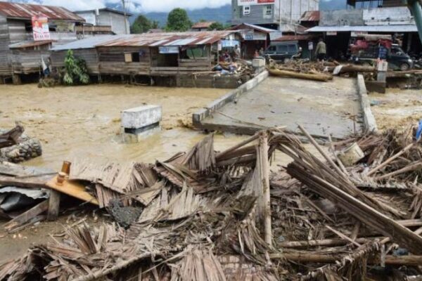 djembefola.com, Gayo Lues-Aceh Tenggara Lumpuh Total Akibat Banjir Bandang