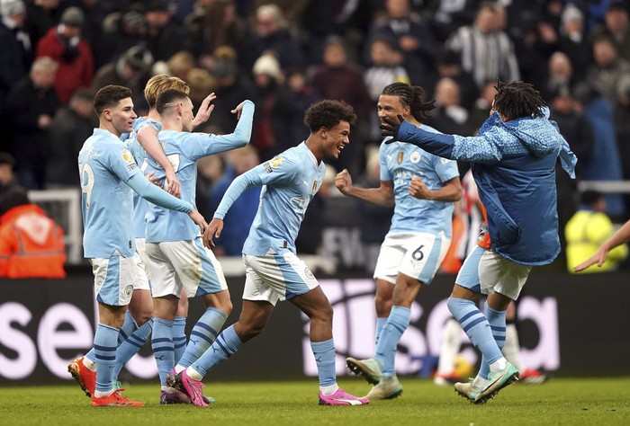 djembefola.com, Manchester City Taklukkan Liverpool 3-2 dalam Laga Dramatis